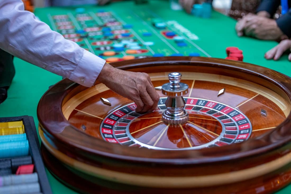 Roulette table